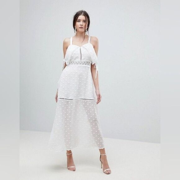 Lioness midi dress with 3D flowers - Picture 1 of 8